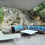Le Cabanon Du Faron